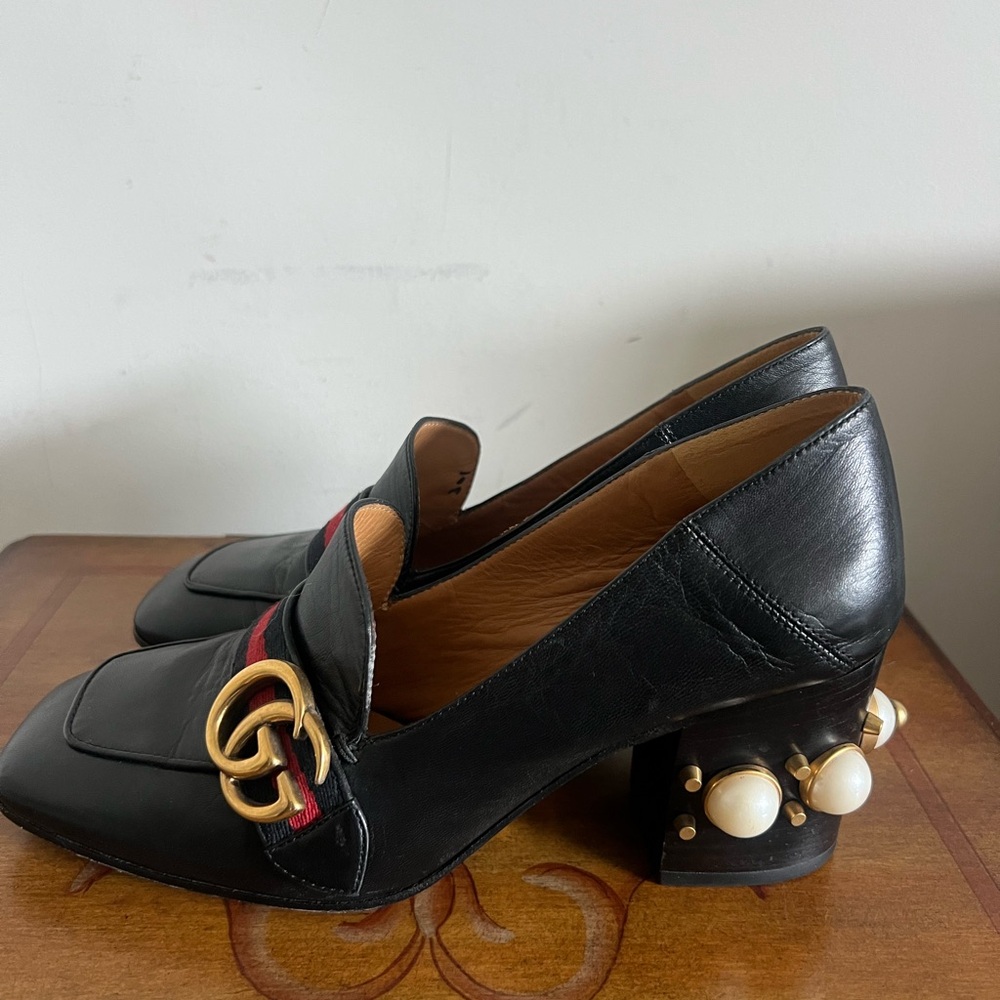 Gucci Black Leather Loafers with Red & Navy Stripe and Gold Hardware - Picture 5 of 9